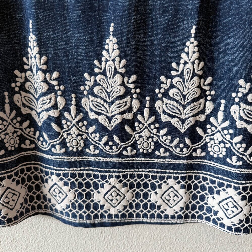 Tacera Blue Short Sleeve Puff Print Shirt Size S - Picture 4 of 7